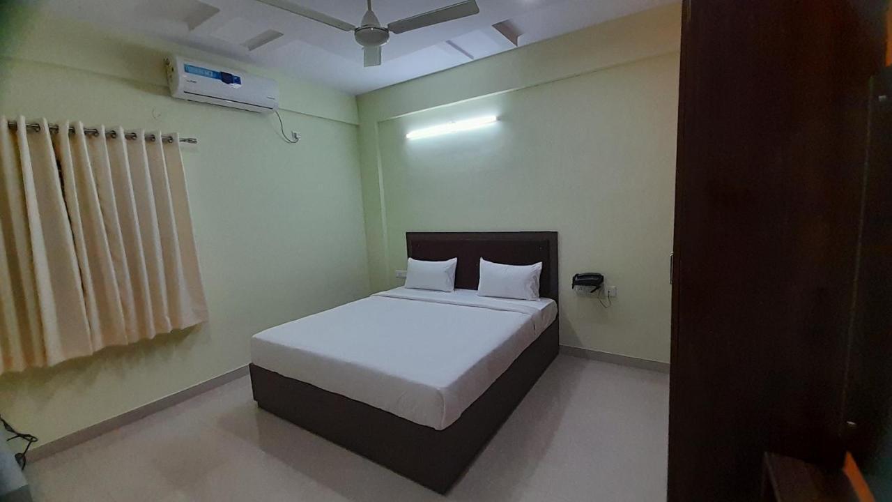 Redkey Inn Airport Bangalore Buitenkant foto