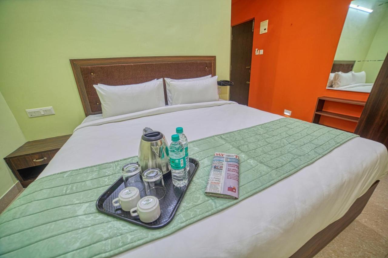 Redkey Inn Airport Bangalore Buitenkant foto